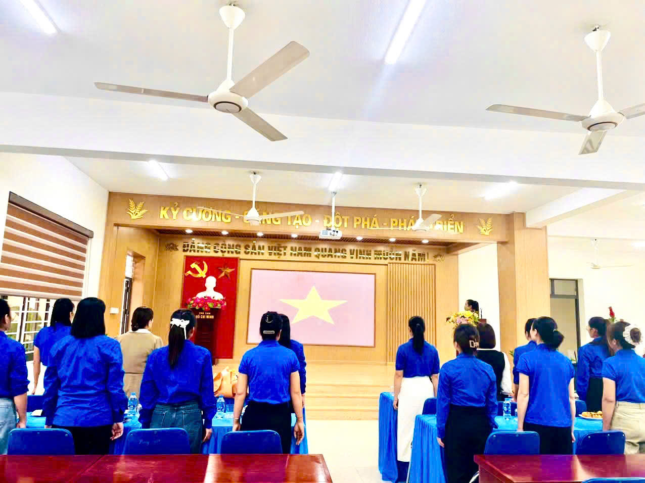 z7321372998056 25ddb4bfcdef2ce7a063f7a3b8b2d162