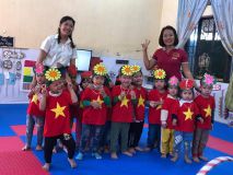 Cô và trò lớp C1