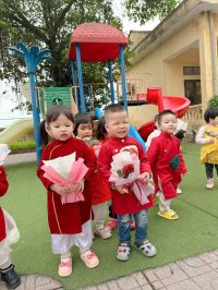 Hưởng ứng tuần lễ áo dài
