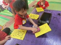 Các bé trải nghiệm tại khu vui chơi Vạn An
