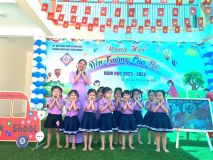 chào mừng năm học mới