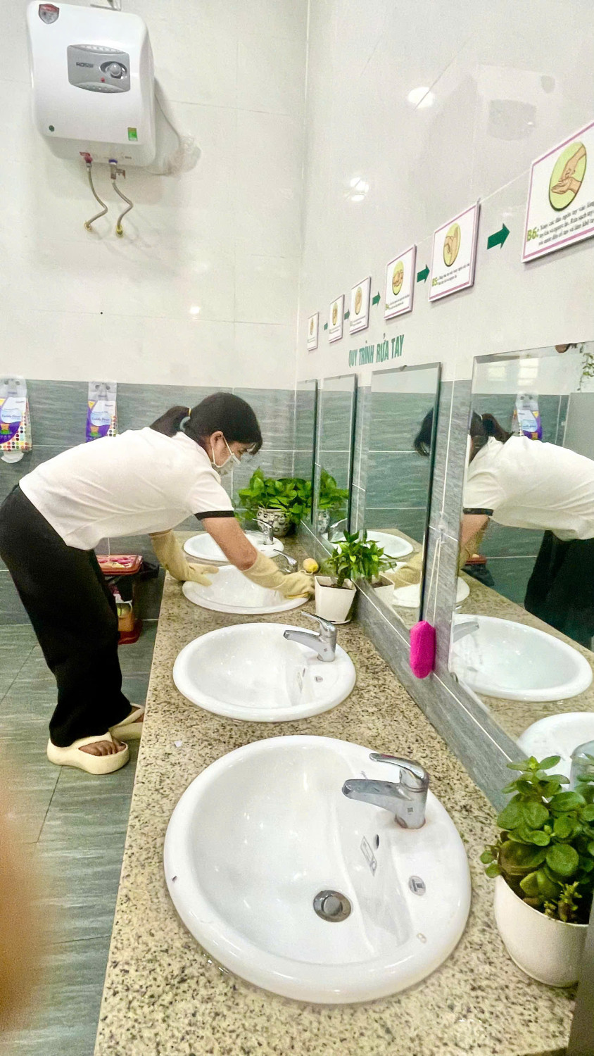 z7687998315120 e67a7c63fff240b9d44757c0ea45586b