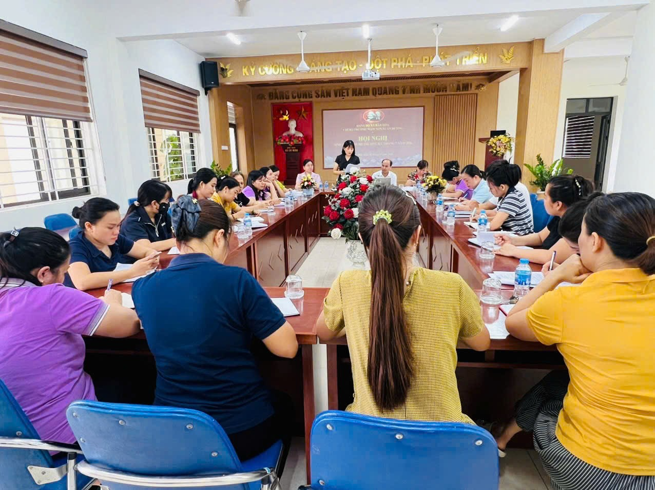 Hội nhị họp chi bộ thường kỳ tháng 7/2026